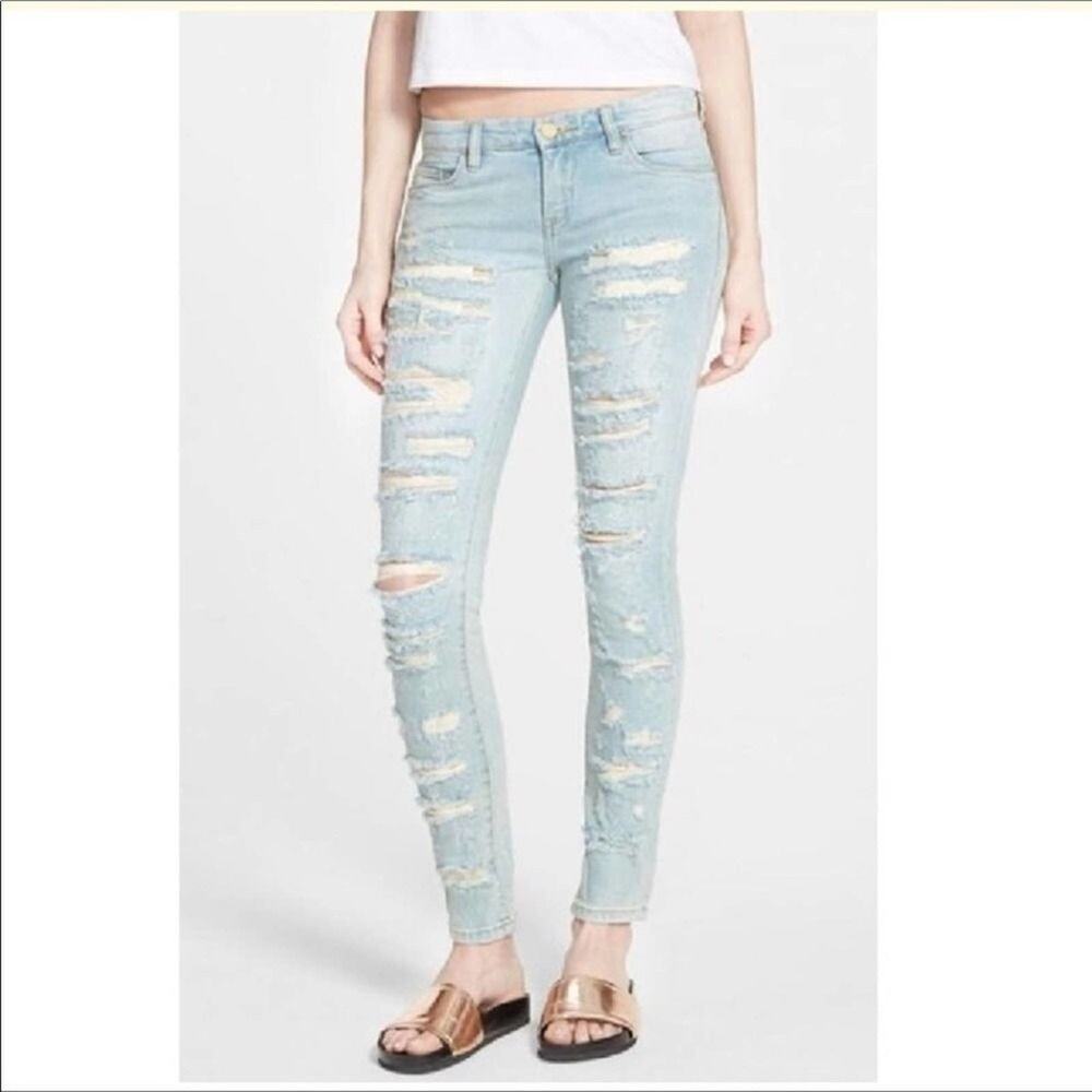 BlankNYC‎ destroyed Jeans